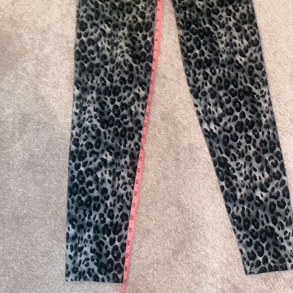 Forever 21 Leopard Leggings!  - Picture 8 of 9